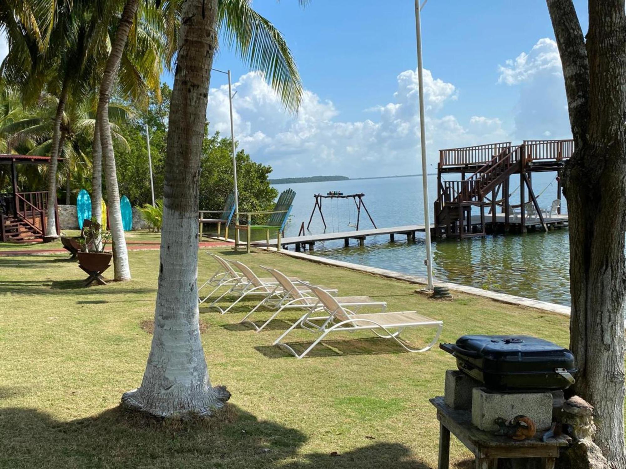 Coras Place Bacalar Lagoon Front Extérieur photo